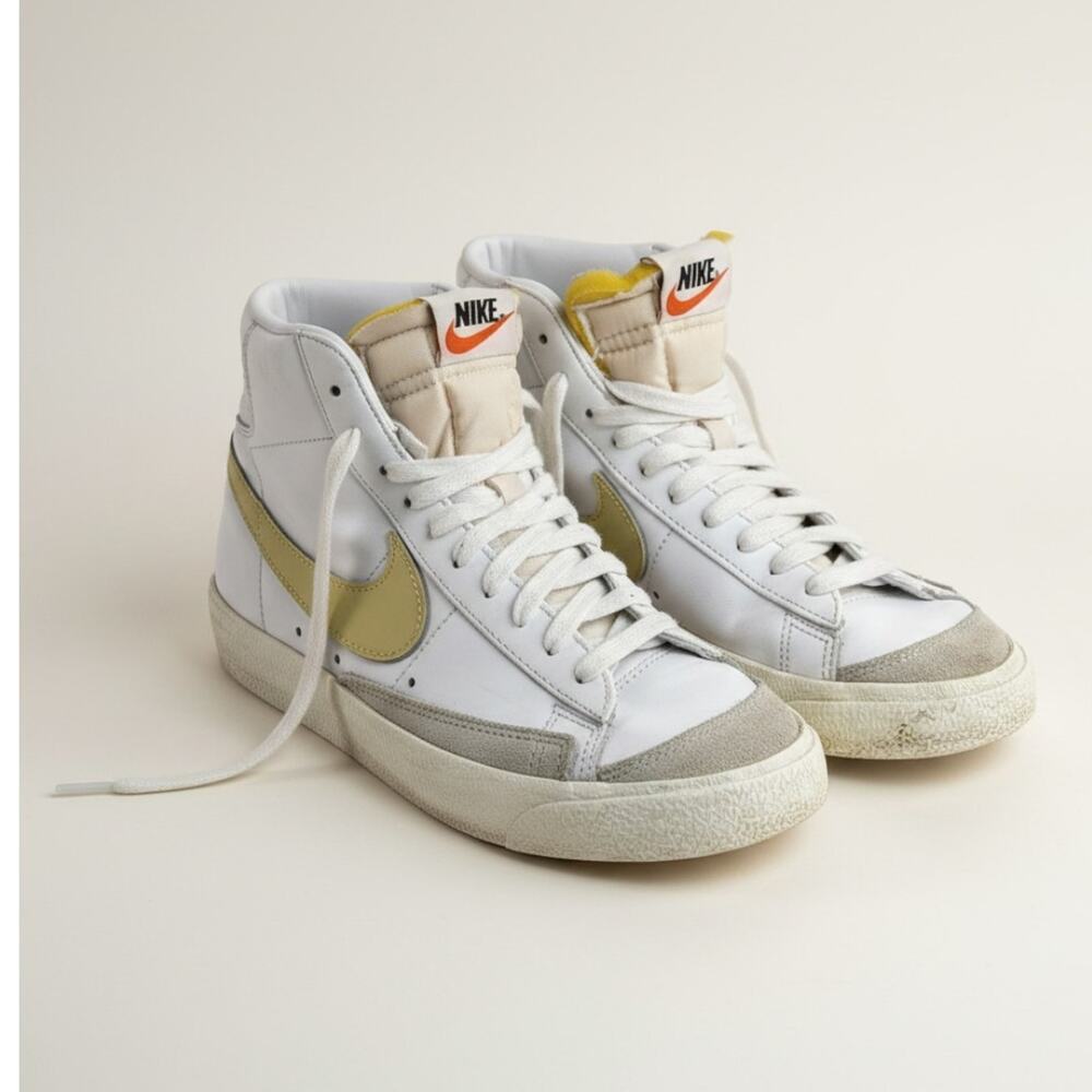 Nike Blazer Mid 77 Vintage Womens 6.5 White Gold Leather Retro